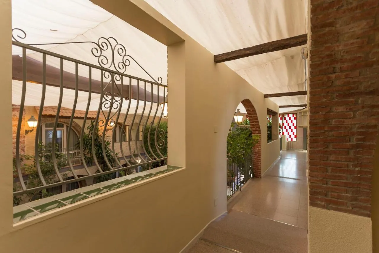 Hotel Castell Blanc Empuriabrava