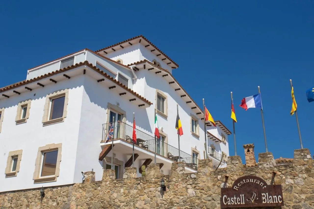 ***  Hotel Castell Blanc Empuriabrava Spain