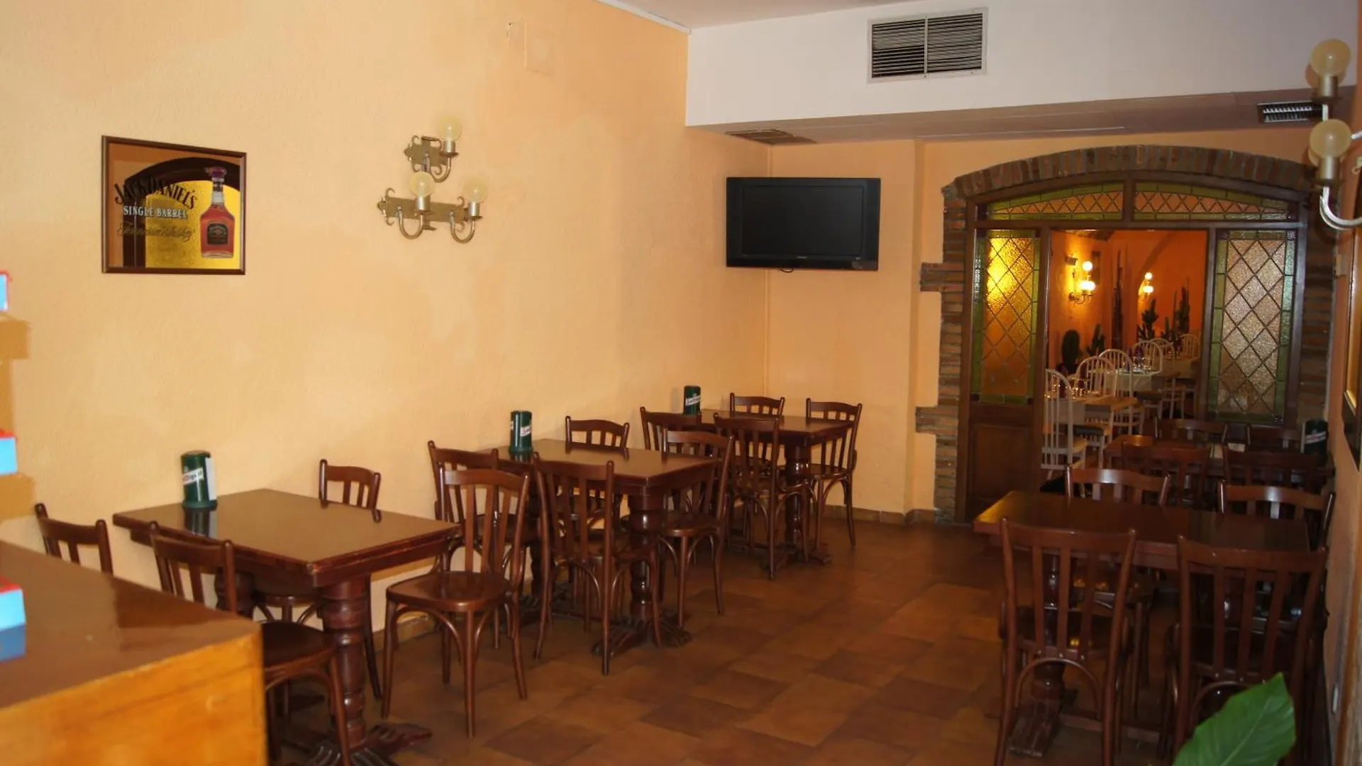 Hotel Castell Blanc Empuriabrava 3*,