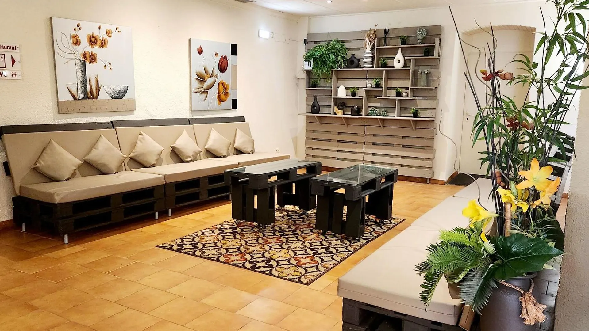 Hotel Castell Blanc Empuriabrava