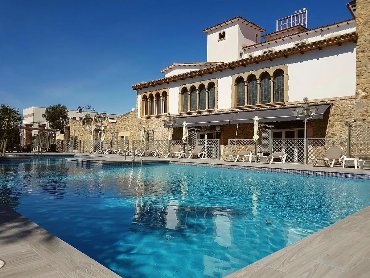 Hotel Castell Blanc Empuriabrava Spain